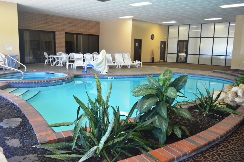Best Western Hospitality House Emporia Exterior foto