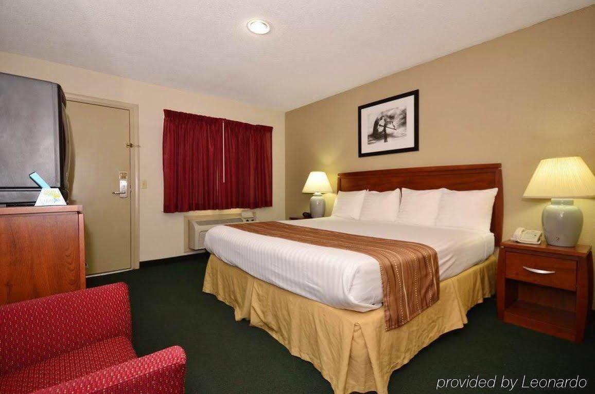 Best Western Hospitality House Emporia Cameră foto